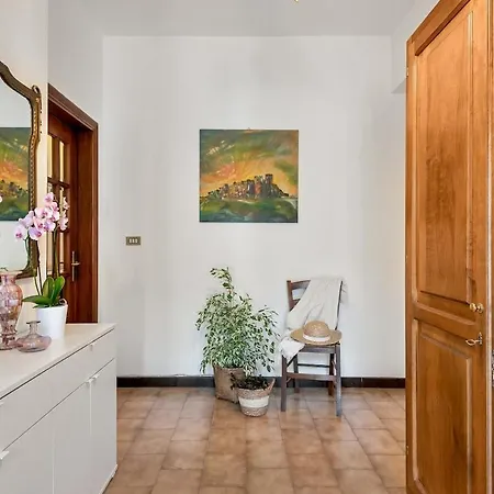 Poesia, 7 Pax With Pool Casa vacanze