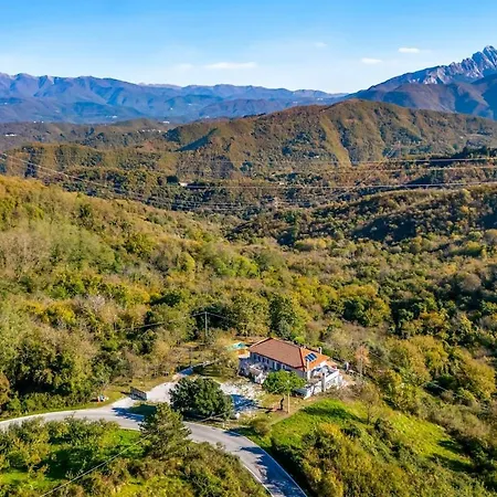 Casa vacanze Poesia, 7 Pax With Pool