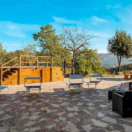 Poesia, 7 Pax With Pool Holiday home *